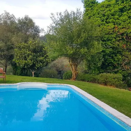 Casa De Ferias 度假居 *